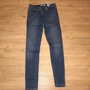 Levi Strauss & Co 311 Shaping Skinny Jeans